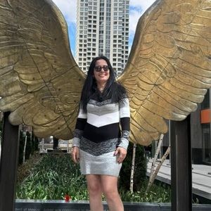 Meet your Posher, Amparo